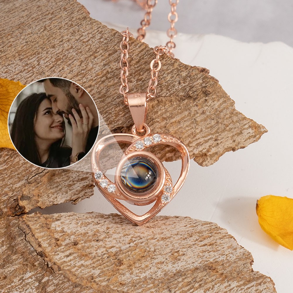 Cadeau personnalisé de collier de projection de photo de coeur pour des couples, anniversaire