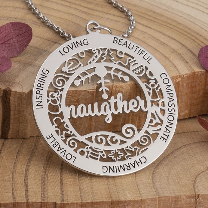 Collier personnalisé de nom de Noël de famille cadeau de Noël pour la femme de maman