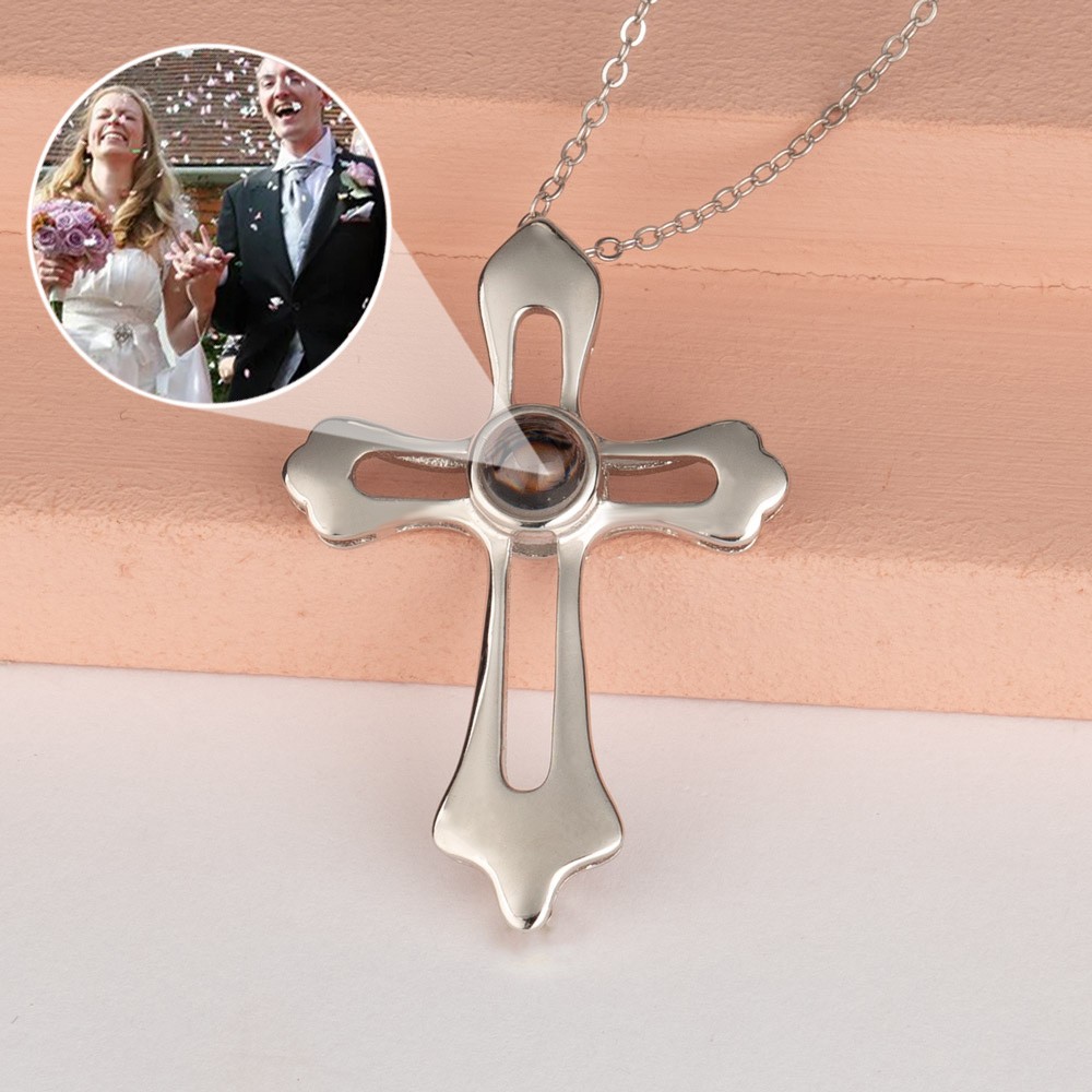 Collier de projection de croix personnalisé avec cadeau d'anniversaire d'image pour le cadeau de la Saint-Valentin de mari pour lui