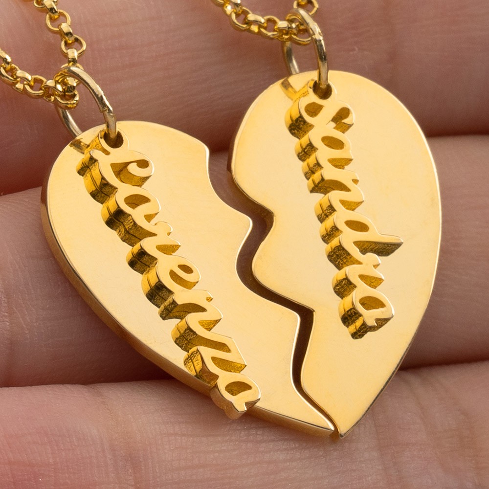 Collier Coeur Gravé Couple Personnalisé avec Prénoms