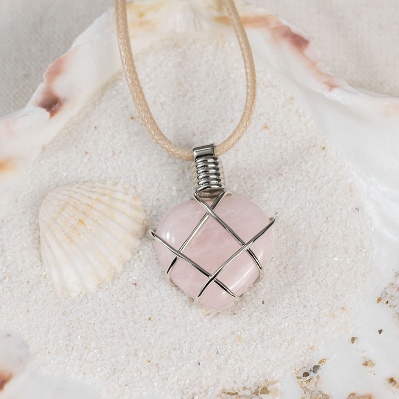 Cadeau personnalisé de jour de Galantine de collier de coeur de quartz rose naturel pour son cadeau de jour de Valentine pour l'amie