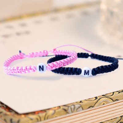 Ensemble de 2 Bracelets Initiales Personnalisés Couple Bracelet Assorti Cadeau Saint Valentin pour Petite Amie