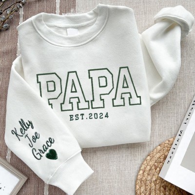 Sweat à capuche brodé papa personnalisé avec date sur la manche idées cadeaux pour la fête des pères