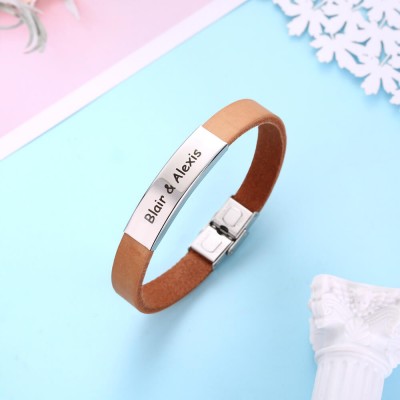 Bracelet en cuir personnalisé avec barre gravée