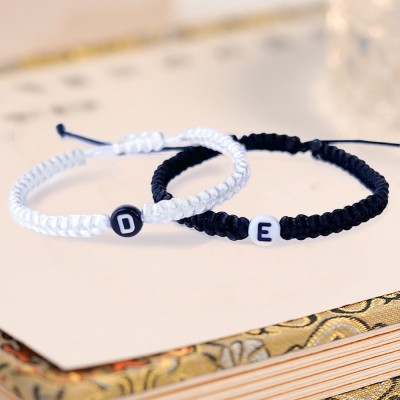 Ensemble de 2 Bracelets Initiales Personnalisés Couple Bracelet Assorti Cadeau Saint Valentin pour Petite Amie