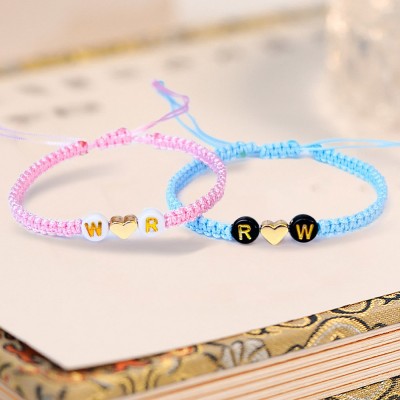 Ensemble de 2 bracelets initiaux de couple personnalisés Cadeau de partenaires assortis personnalisés Cadeau de la Saint-Valentin pour petite amie