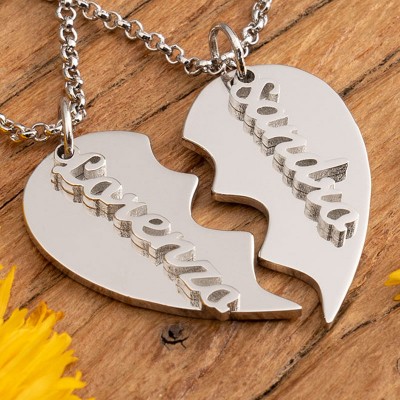 Collier Coeur Gravé Couple Personnalisé avec Prénoms