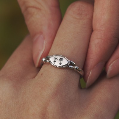 Bague fleur de naissance personnalisée en argent sterling S925